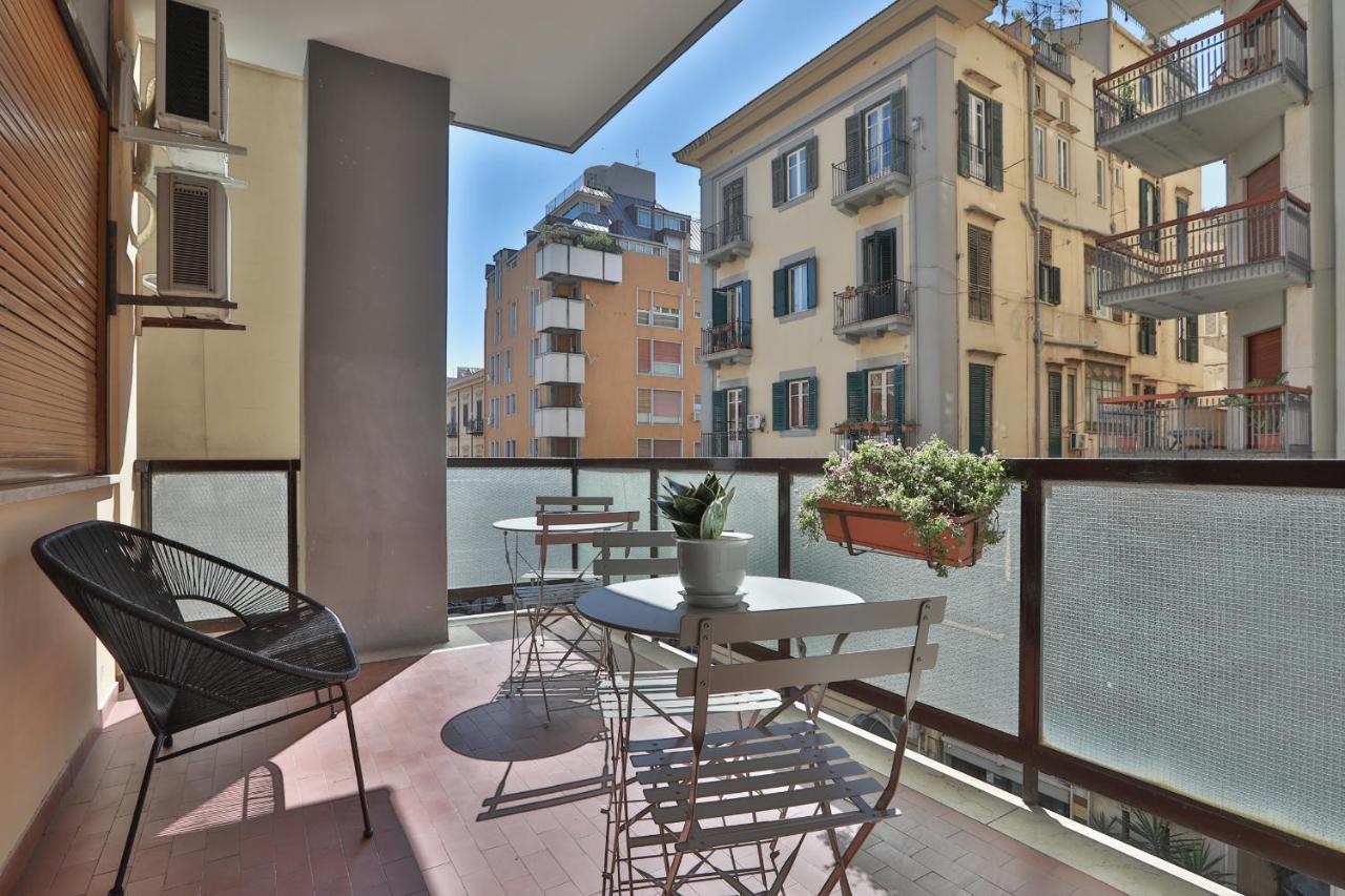 Liberta Central Suites Palermo Exterior foto